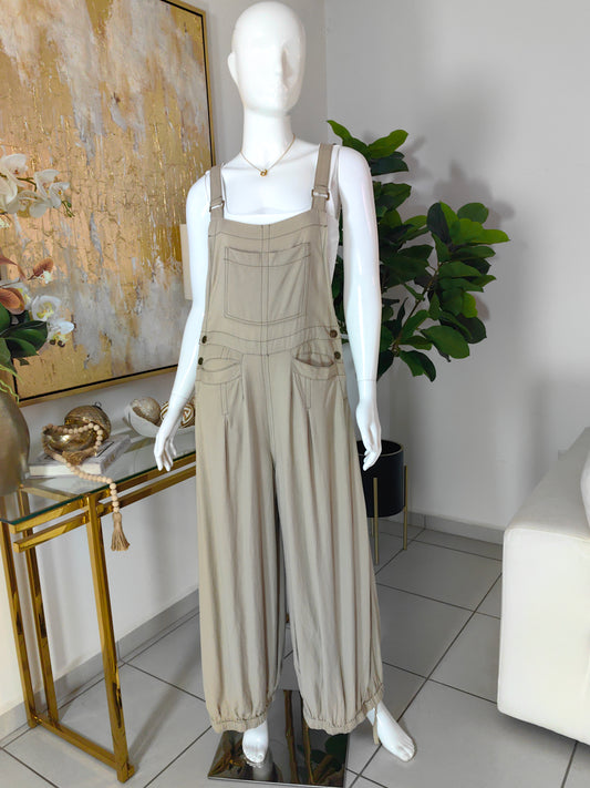 Jumpsuit beige